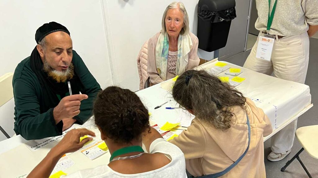 Groupe de travail lors du premier atelier de la Boussole du bien-être 2024