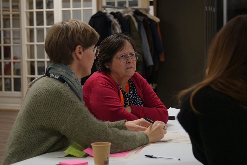 Travaux de groupes pendant le quatrième atelier 2025